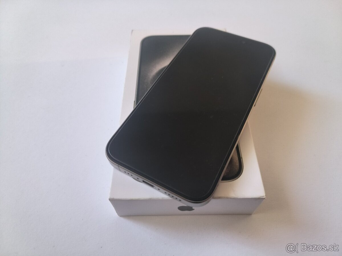 iPhone 15 Pro 256 GB natural titanium - 9