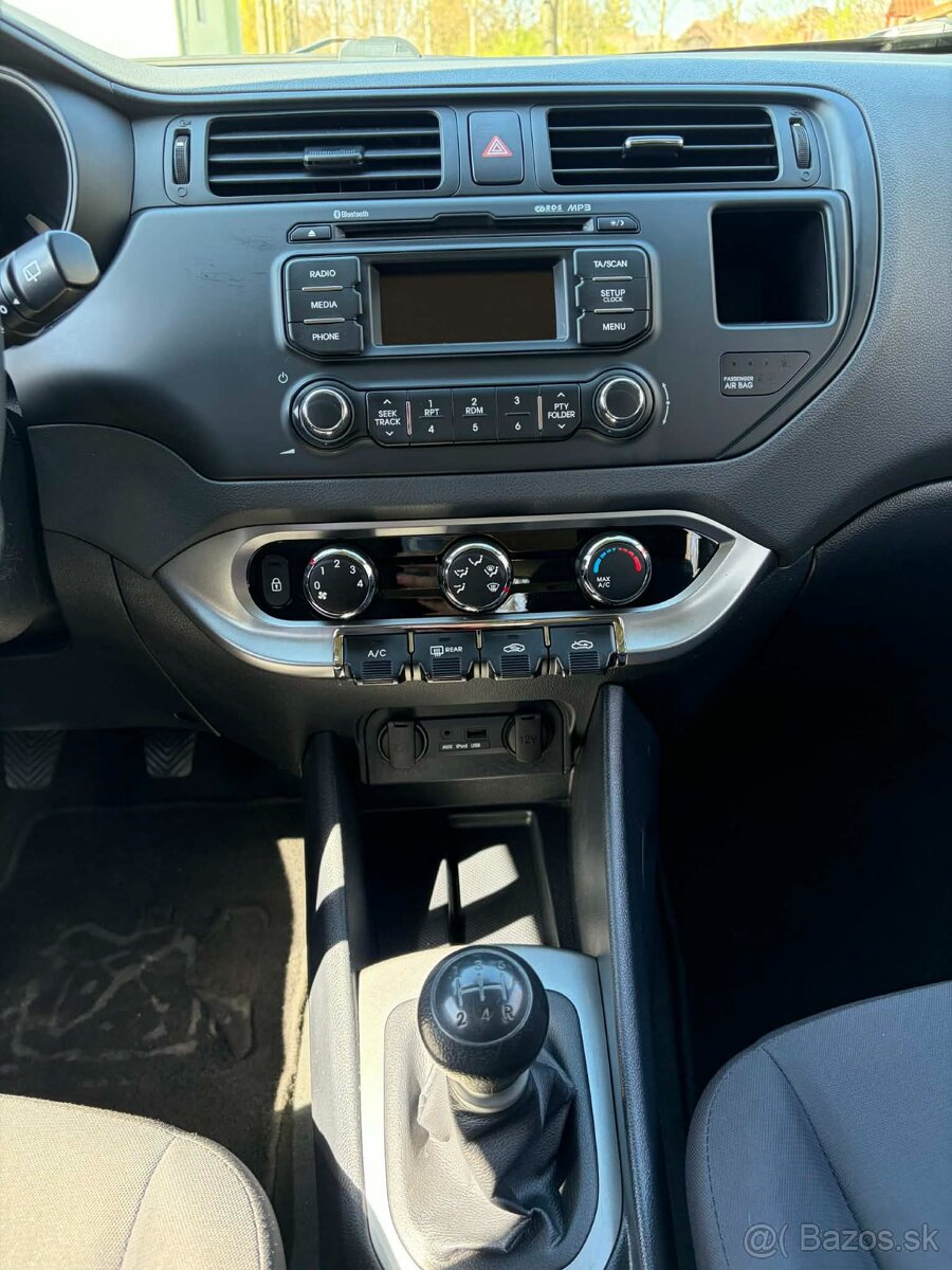 Kia Rio 1.2 CVVT - 9