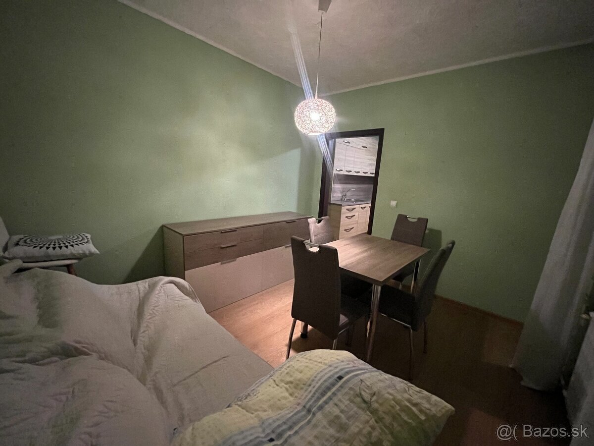 🌞 Trojizbový byt s loggiou na Rubanisku - 9