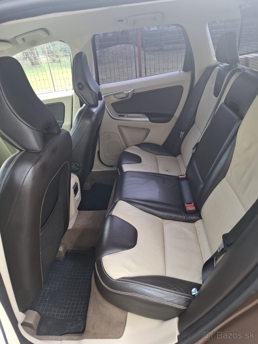 XC 60 151KW - 9
