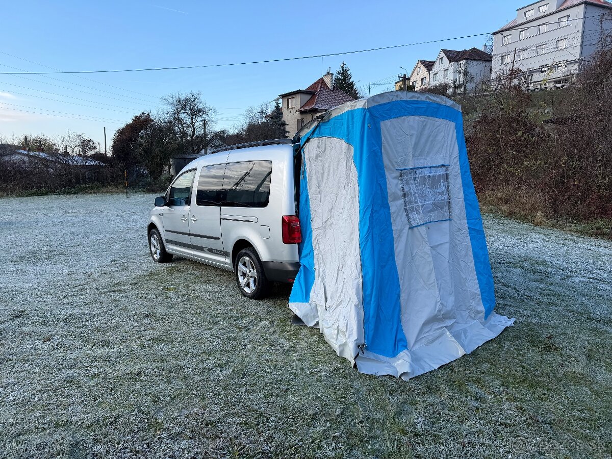 VW CADDY 1,4 TSI BEACH - 92 KW, TAŽNÉ, PARK. SENZORY - 9