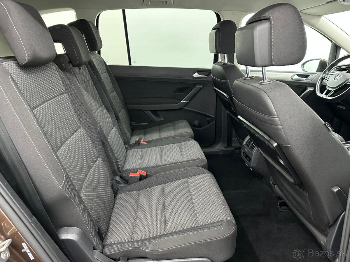 Volkswagen Touran BENZIN TOP DSG - 9