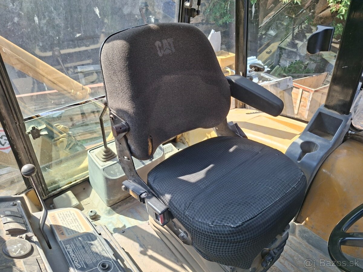 CATERPILLAR 428 C 4X4 - 9