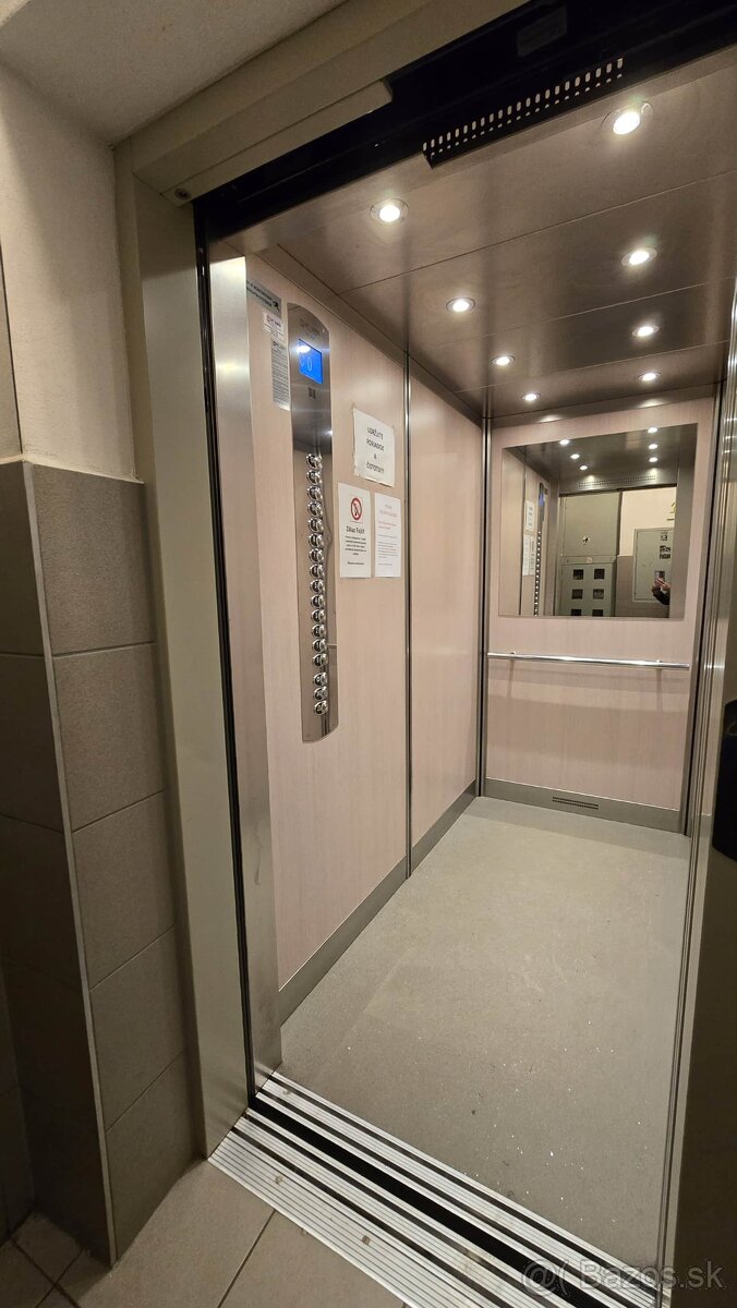 2izbový byt v centre mesta Levice - 9