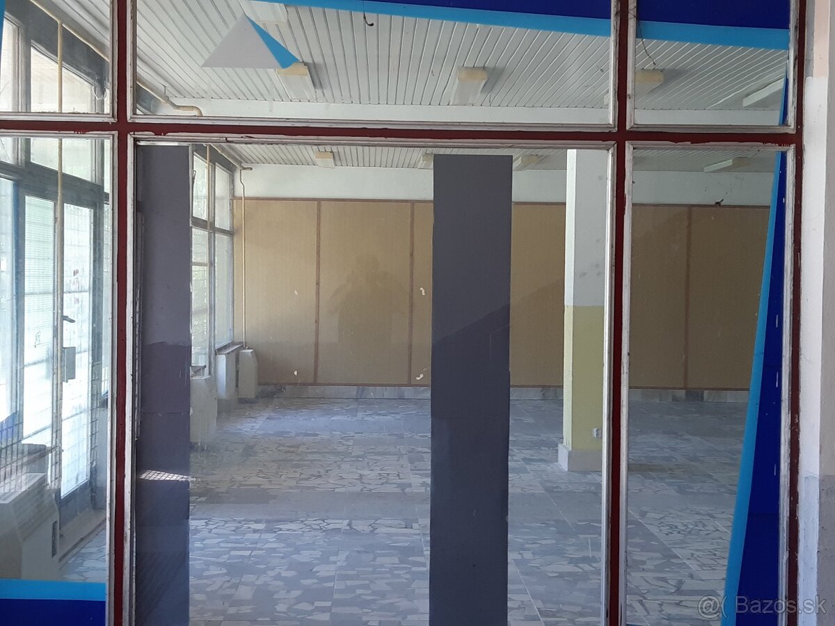 Bývalý Dom textilu na predaj - 9