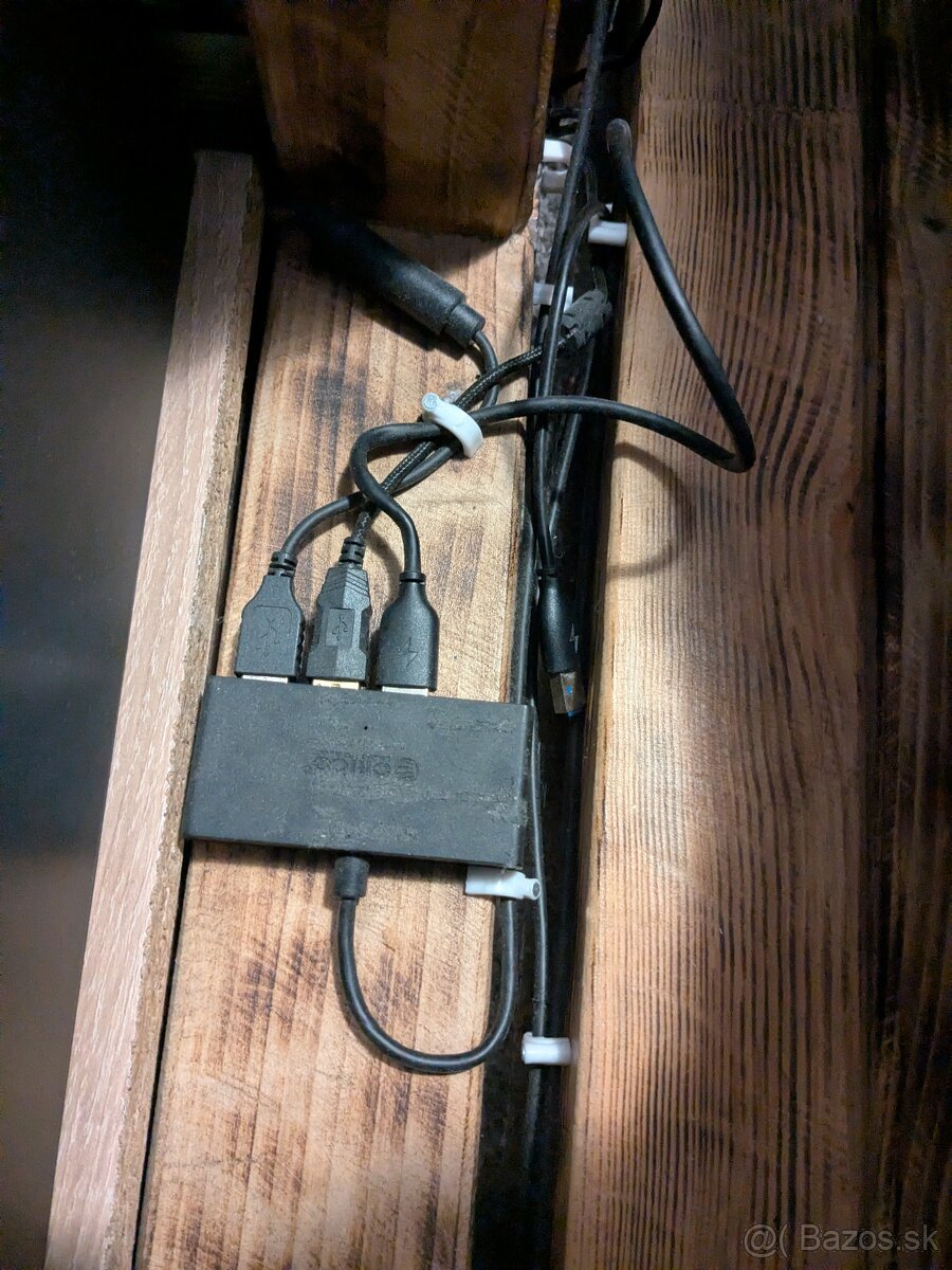 Domáci custom Playseat z dreva. - 9