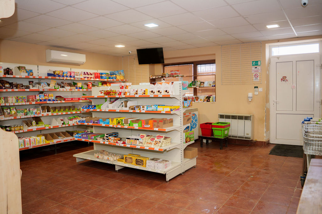 Podnikateľský objekt na predaj - 9