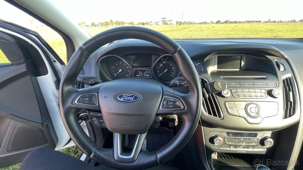 Na predaj Ford Focus 1.0 M5 EcoBoost Business X - 9