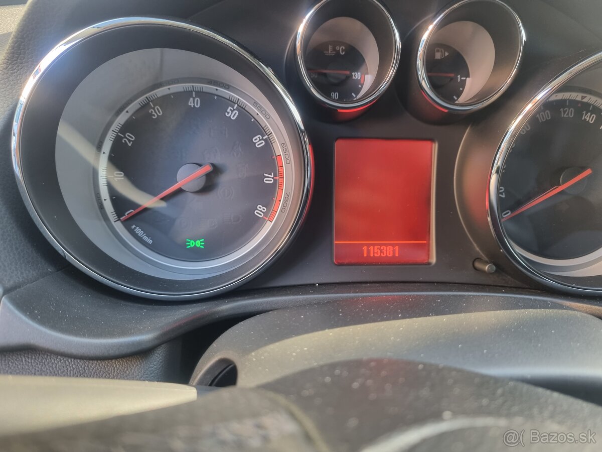 Opel insignia 2009 2.8 V6 4x4 - 9