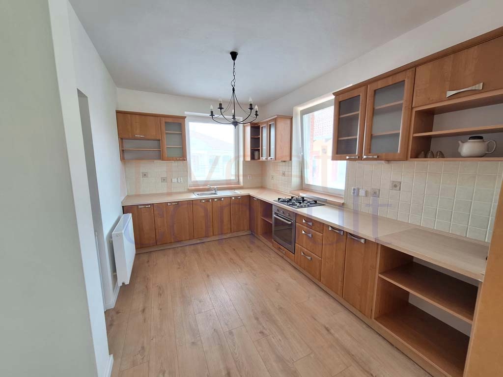 2352 EXKLUZÍVNA PONUKA PRENÁJMU NADŠTANDARDNÉHO RODINNÉHO DO - 9