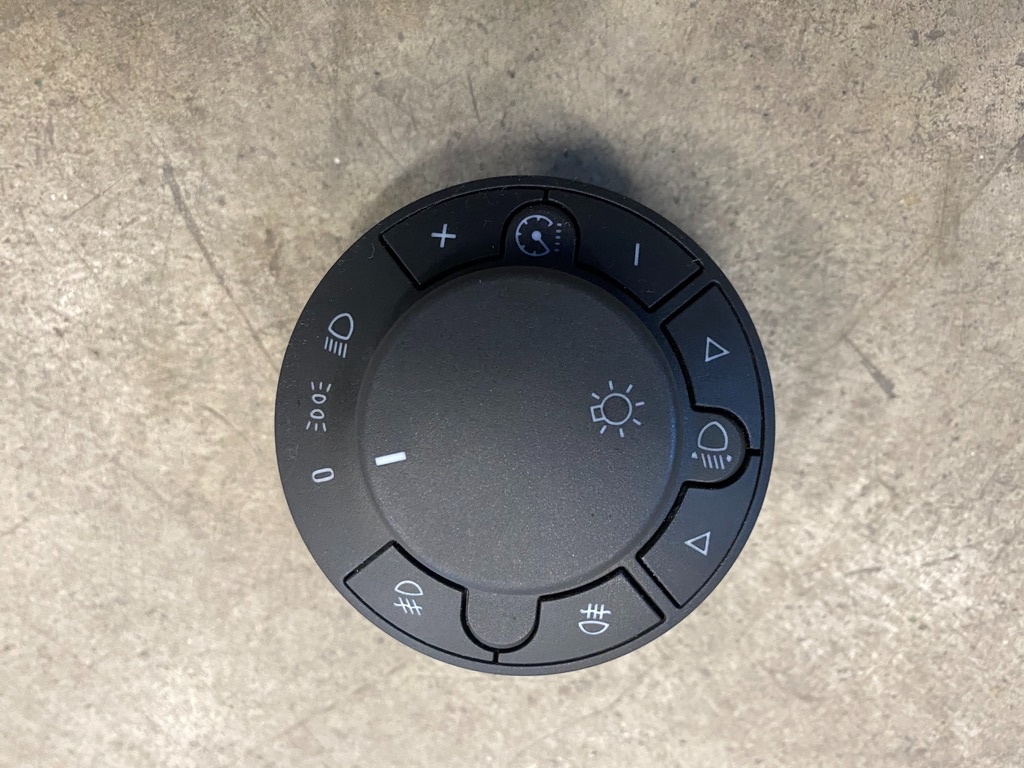 Rozpredam nahradne diely opel corsa D - 9