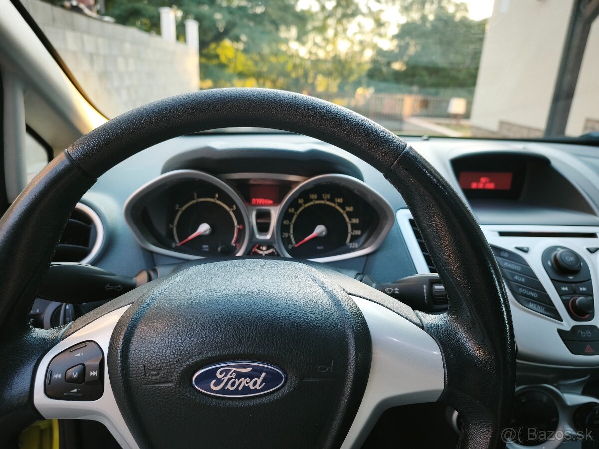 Predám Ford Fiesta 1.25 benzin - 9