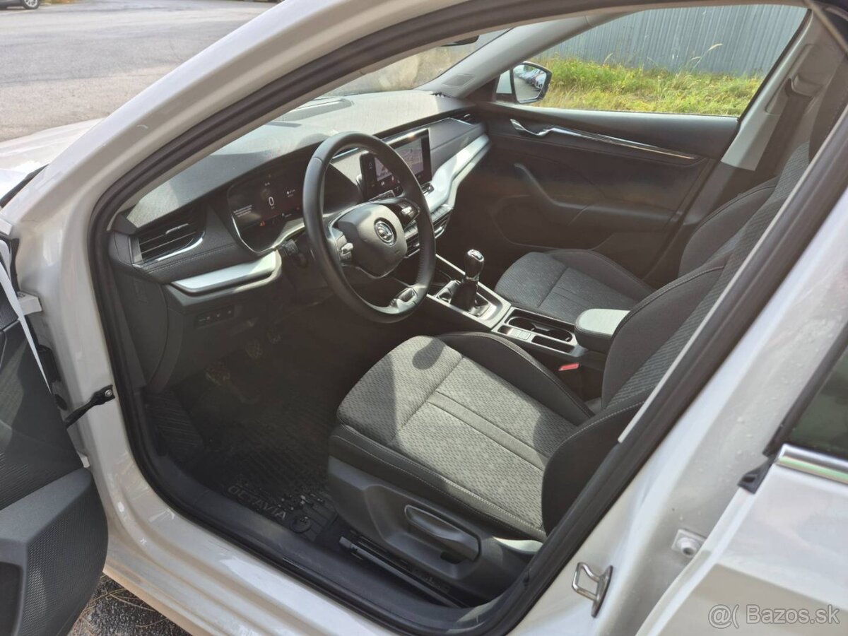 Predám Škoda Octavia 2.0 TDI SCR Style - 9