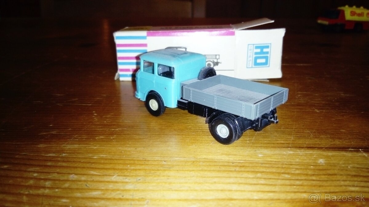 Plastové DDR modely k železnici veľkosť HO a TT - 9