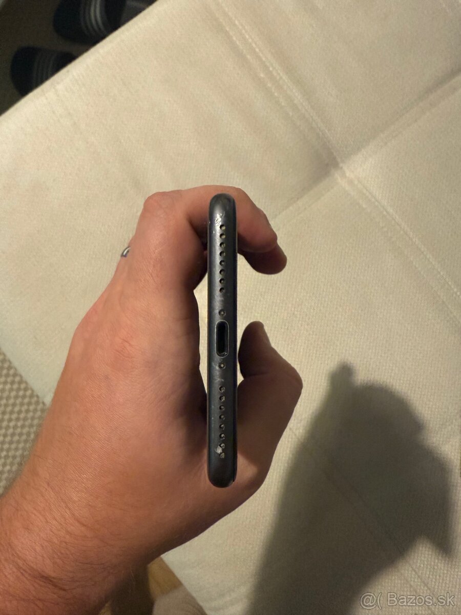 iPhone 8plus 64GB - 9