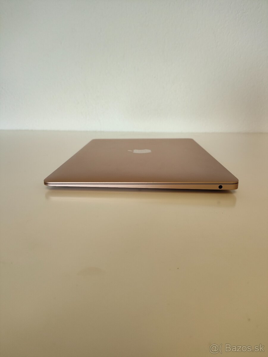 MacBook Air 2020 | i5 • 8GB • 512GB SSD - 9