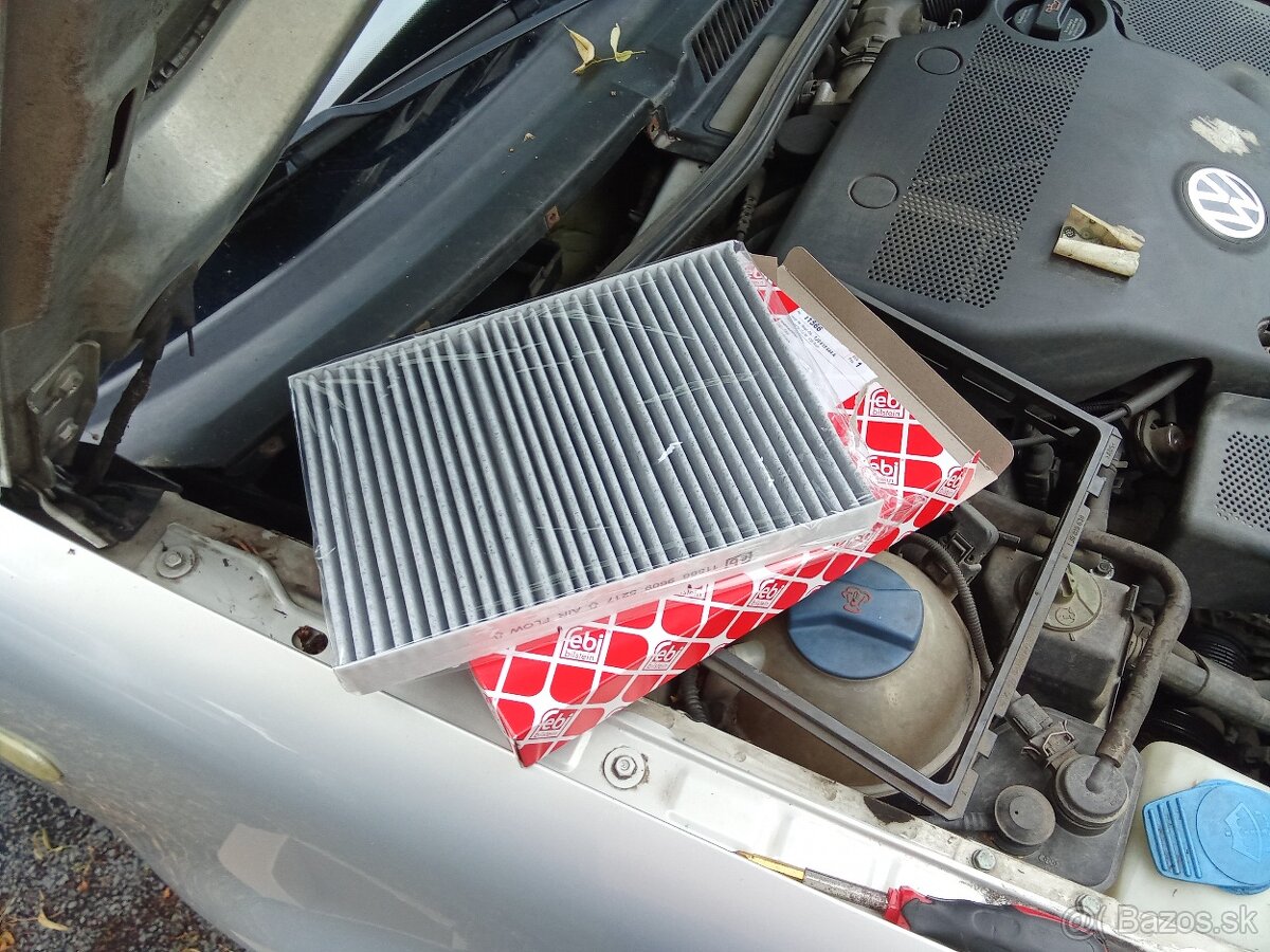 Predám VW Golf 4 IV 1.6 benzín 74kw - 9