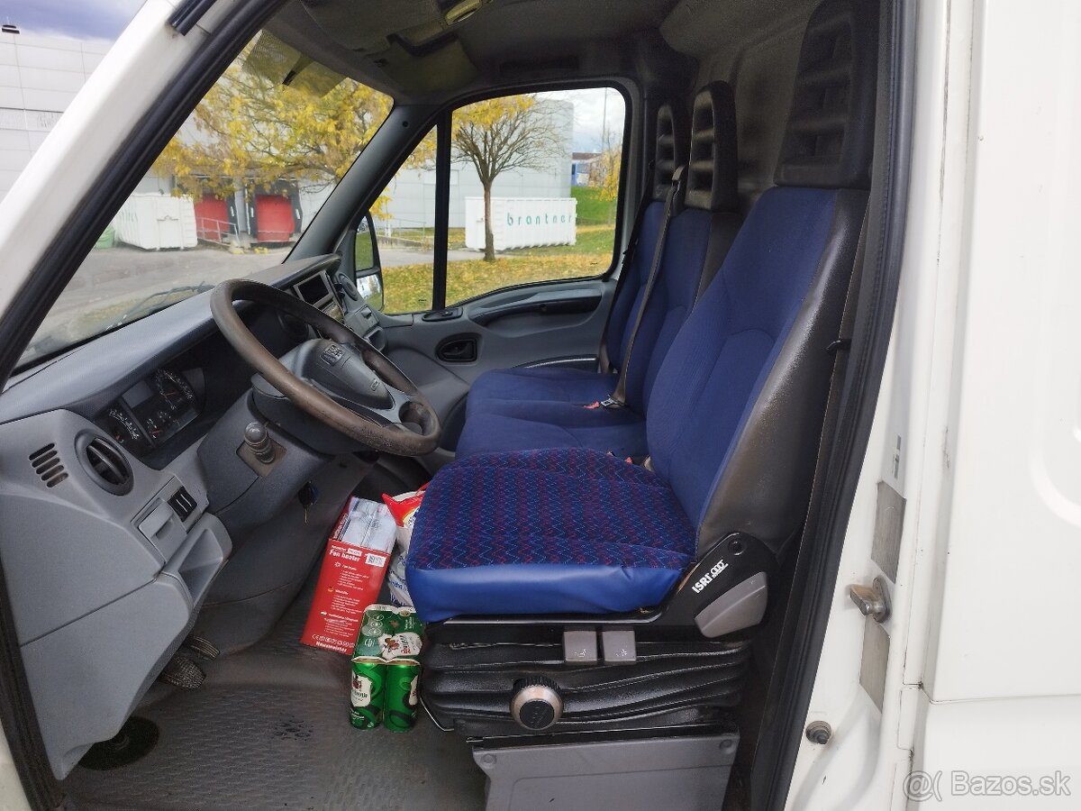 Iveco daily 2.3 hpi A/T - 9