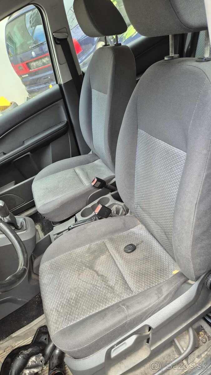 Ford Focus C-Max 1,6TDCI 80kw kód: G8DB - 9