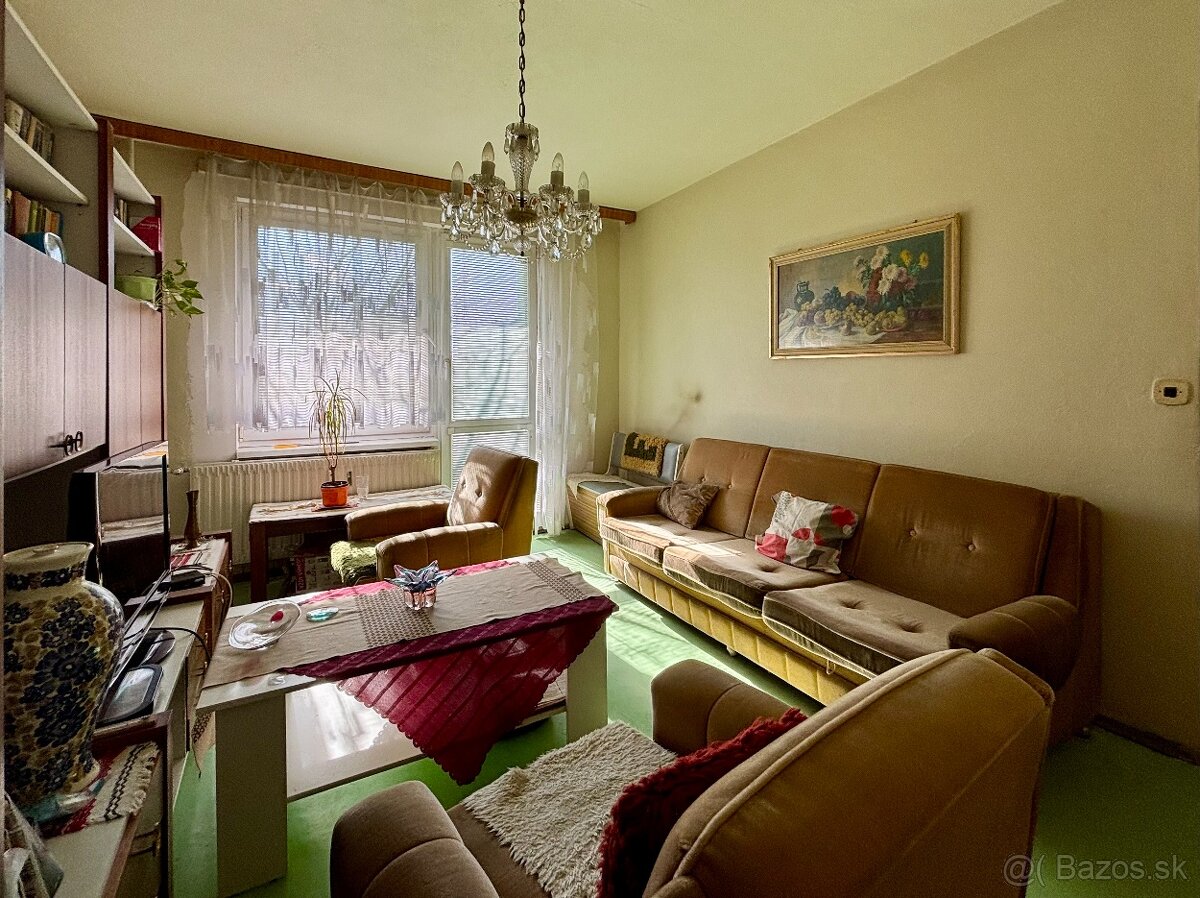 Znížená cena - Trojizbový byt v centre mesta Tornaľa - 9