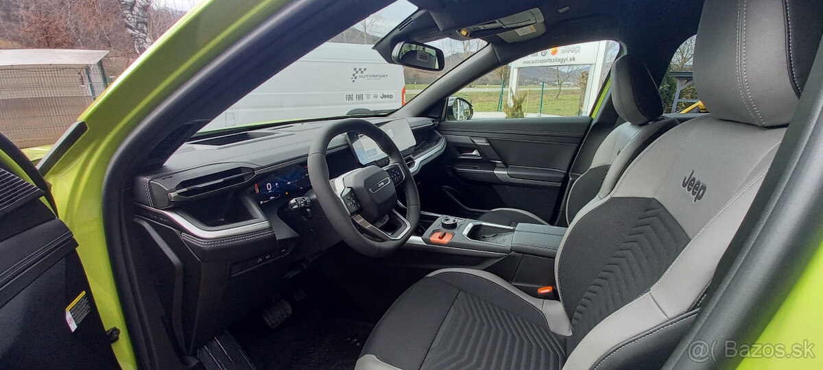 Nový Jeep Compass e-Hybrid 145k 6DCT - 9