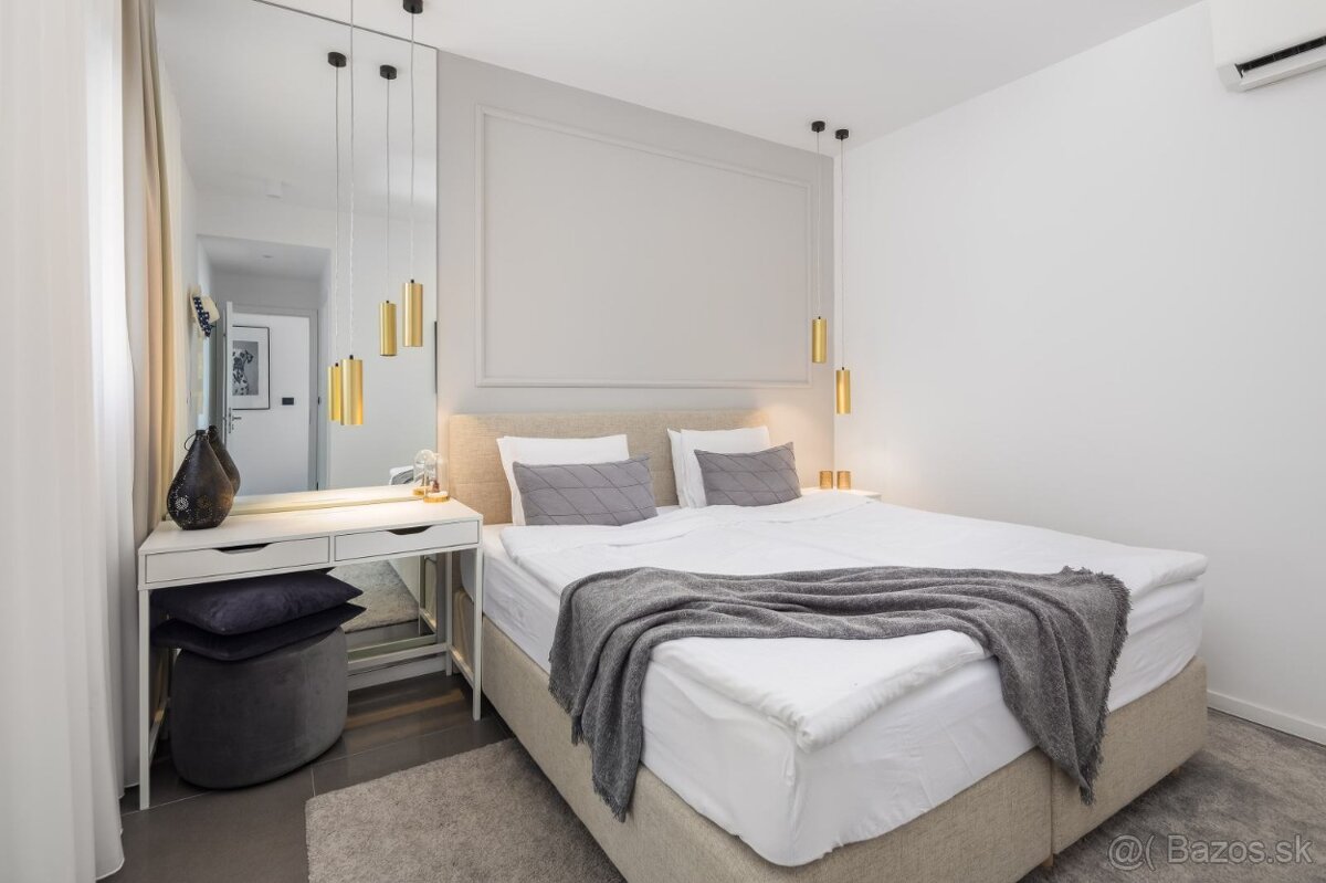 Chorvátsko, krásna vila druhý rad pri mori. - 9