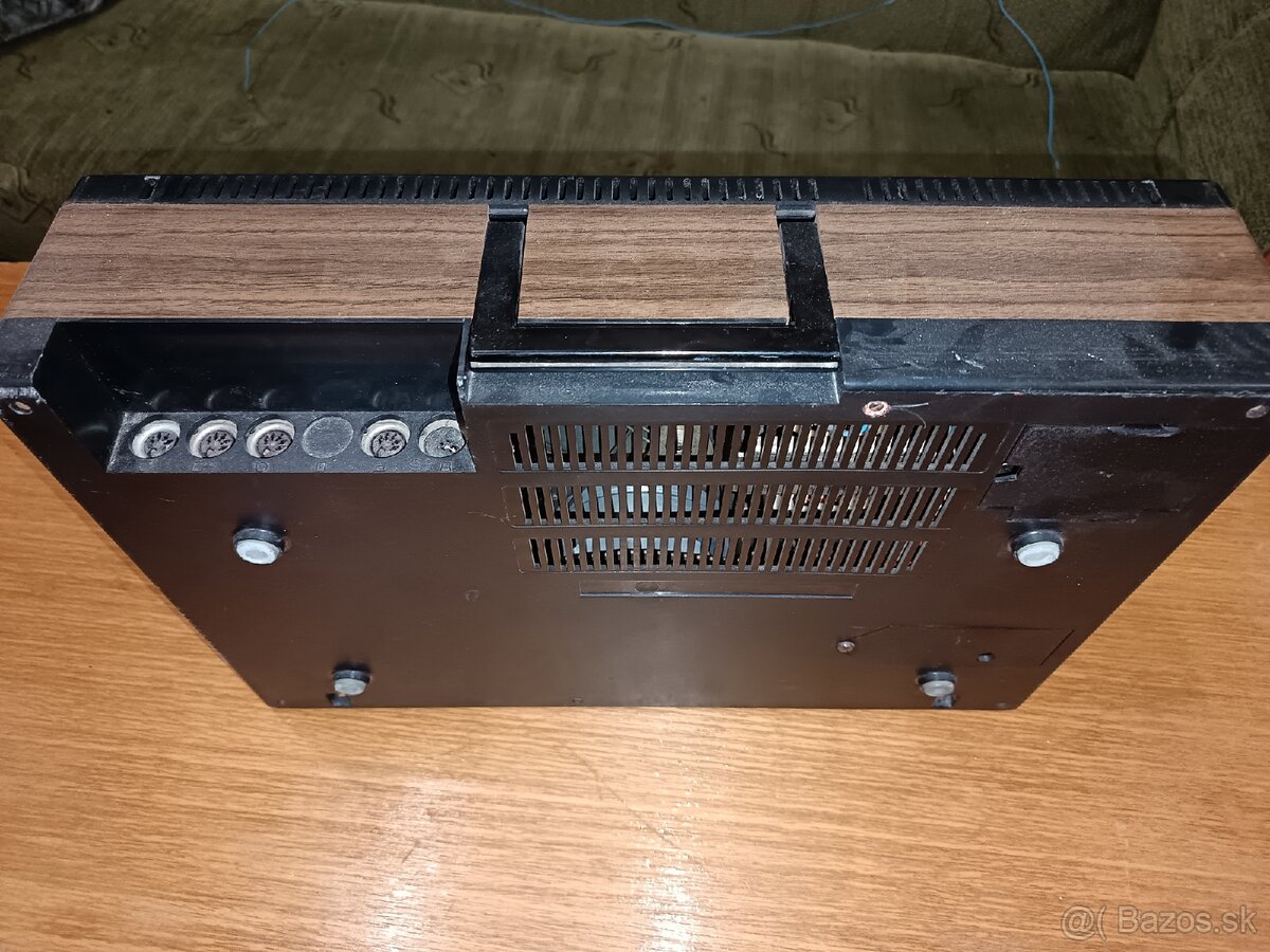 Magnetofón TESLA B700 - 9