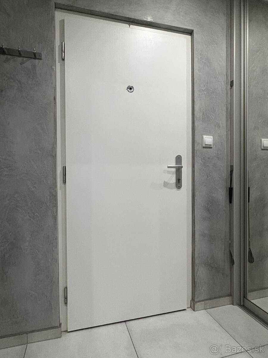 Predám 1 izbový byt - 9