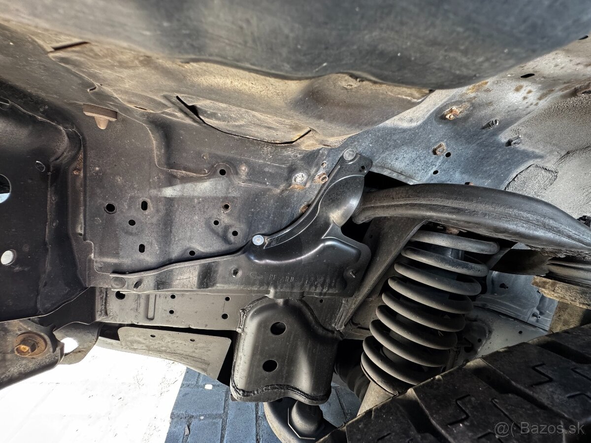 Toyota Land cruiser 120 3,0 D-4D 122KW pôvodný lak,dovoz IT - 9