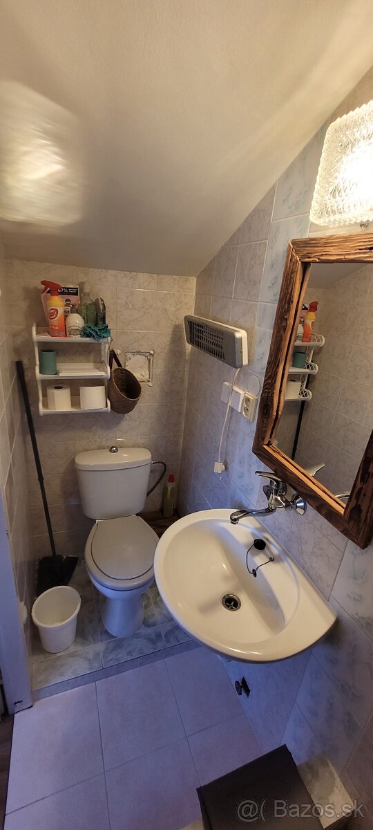 Izba s kúpelňou a kuchynkou na prenájom - 9