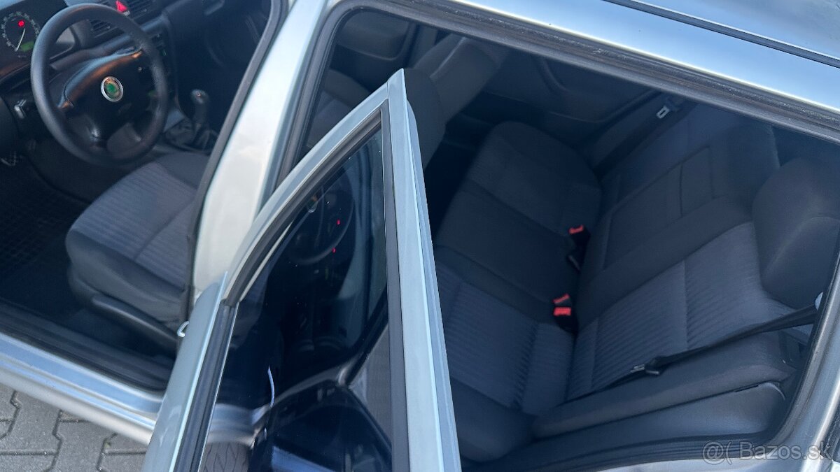 Škoda Octavia Combi 1.9 tdi + Tažné - 9