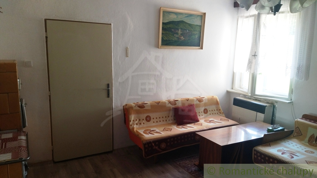 Dom vo výbornom stave, Jurské. ZNÍŽENÁ CENA - 9