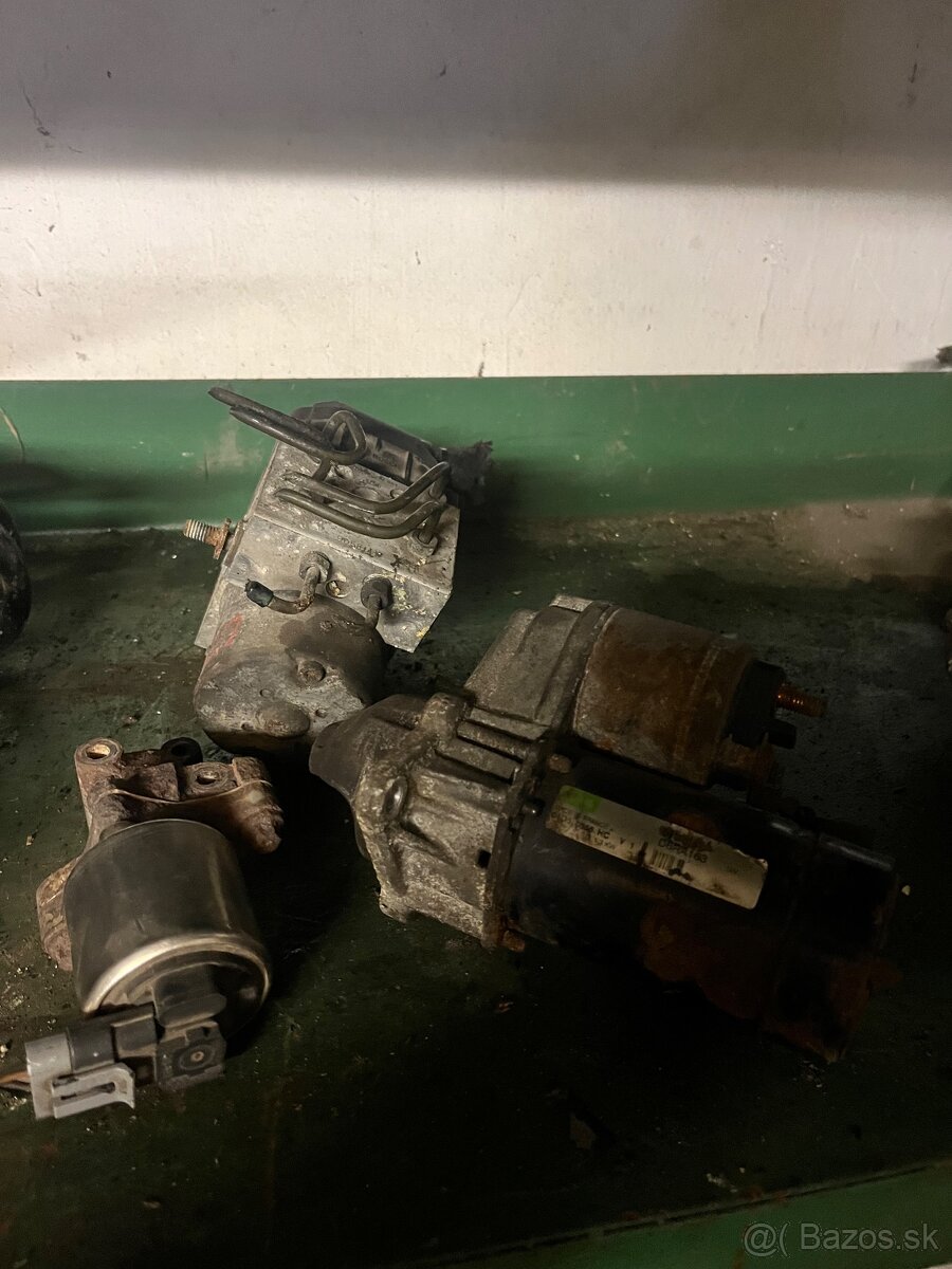 Vsetko komplet za 100e Opel Zafira A modrá - 9