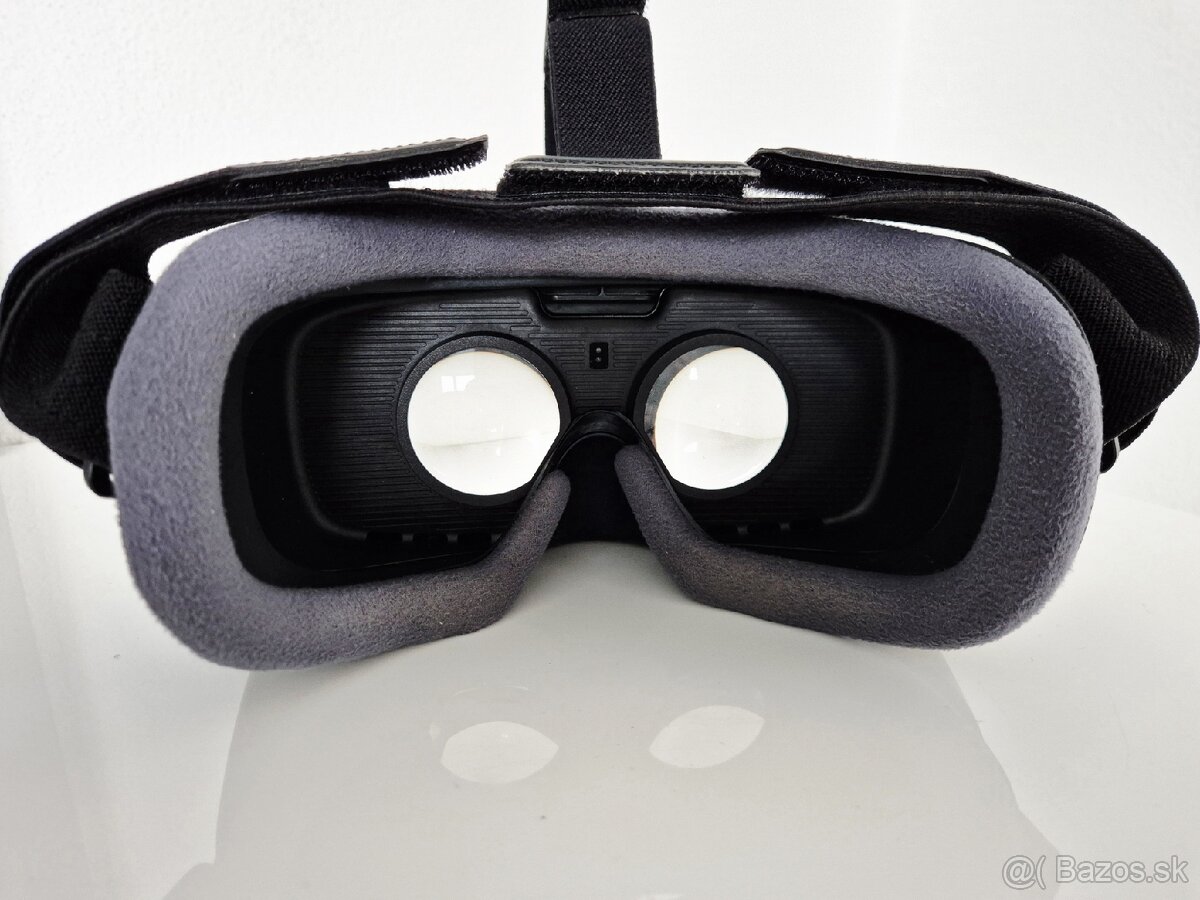 Samsung Gear VR 2 (SM-R323) + ovladač (Bluetooth) - 9