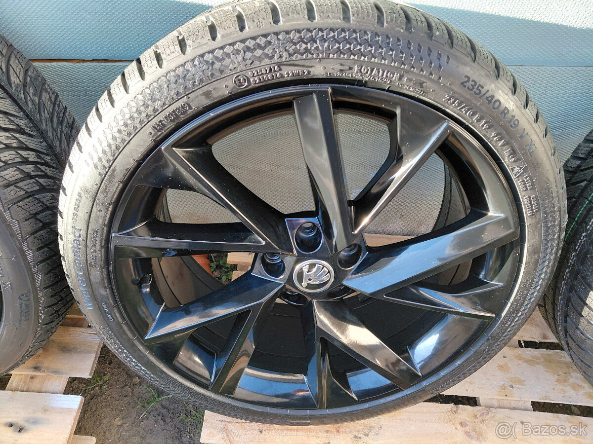 19" zimne Skoda Superb 235/40R19 - 9