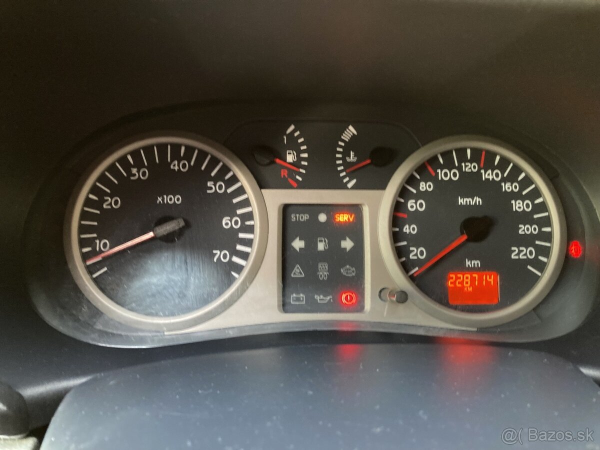 Renault Clio 1.6 16v 2002 Dynamique - 9