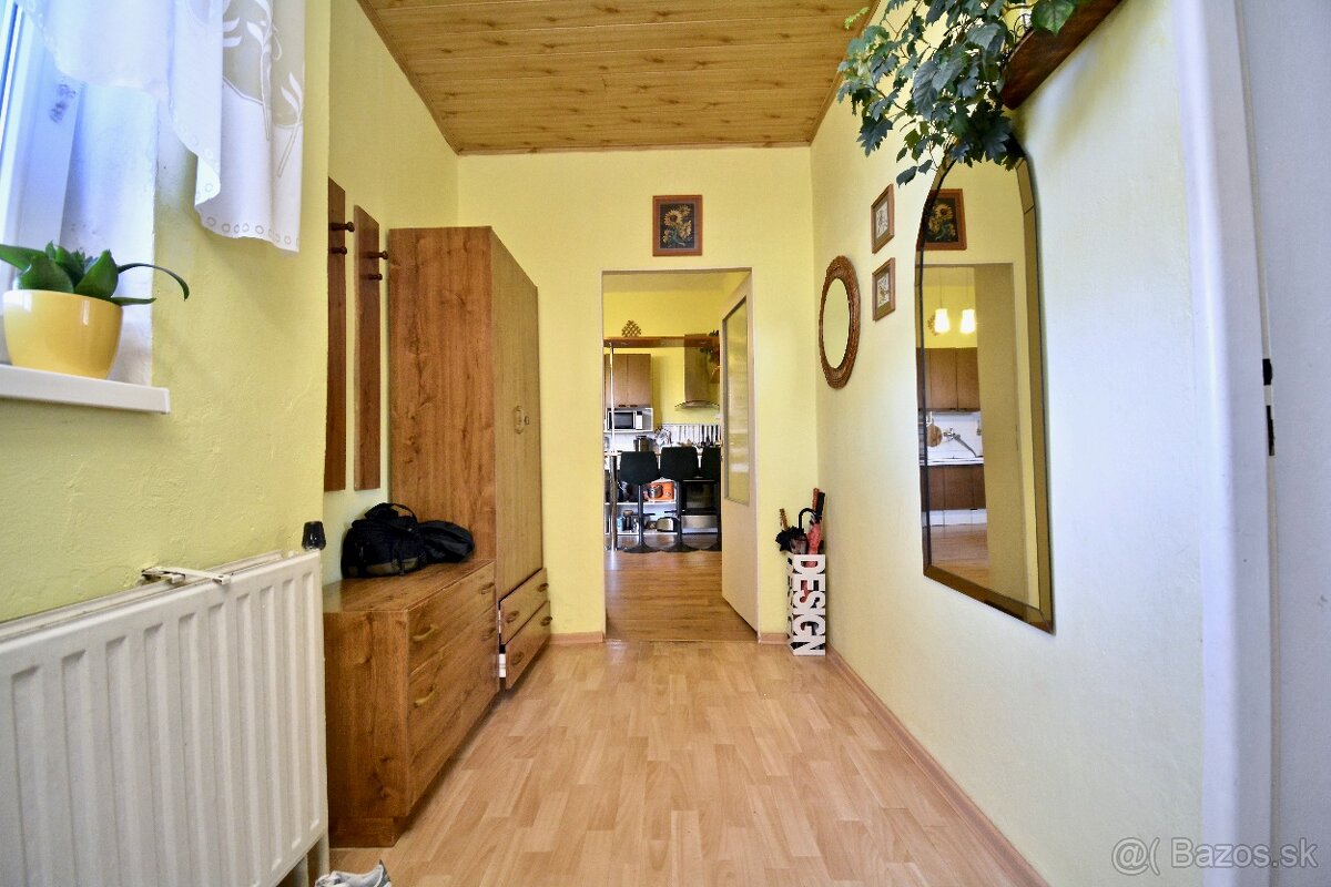 Predaj 4- izbový rodinný dom s garážou a záhradou - 9