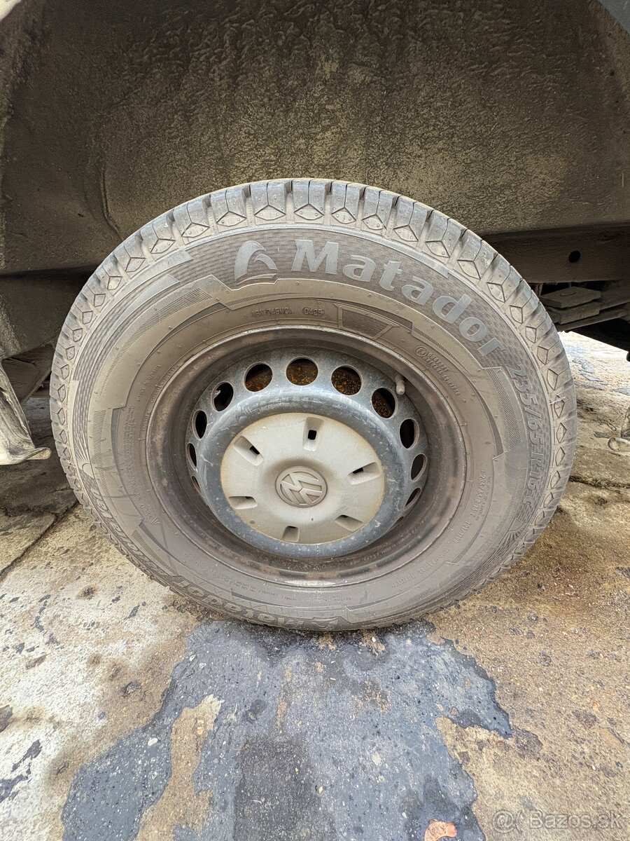 NEPOJAZDNÝ VW Crafter s chkadeným a hydr.čelom - 9