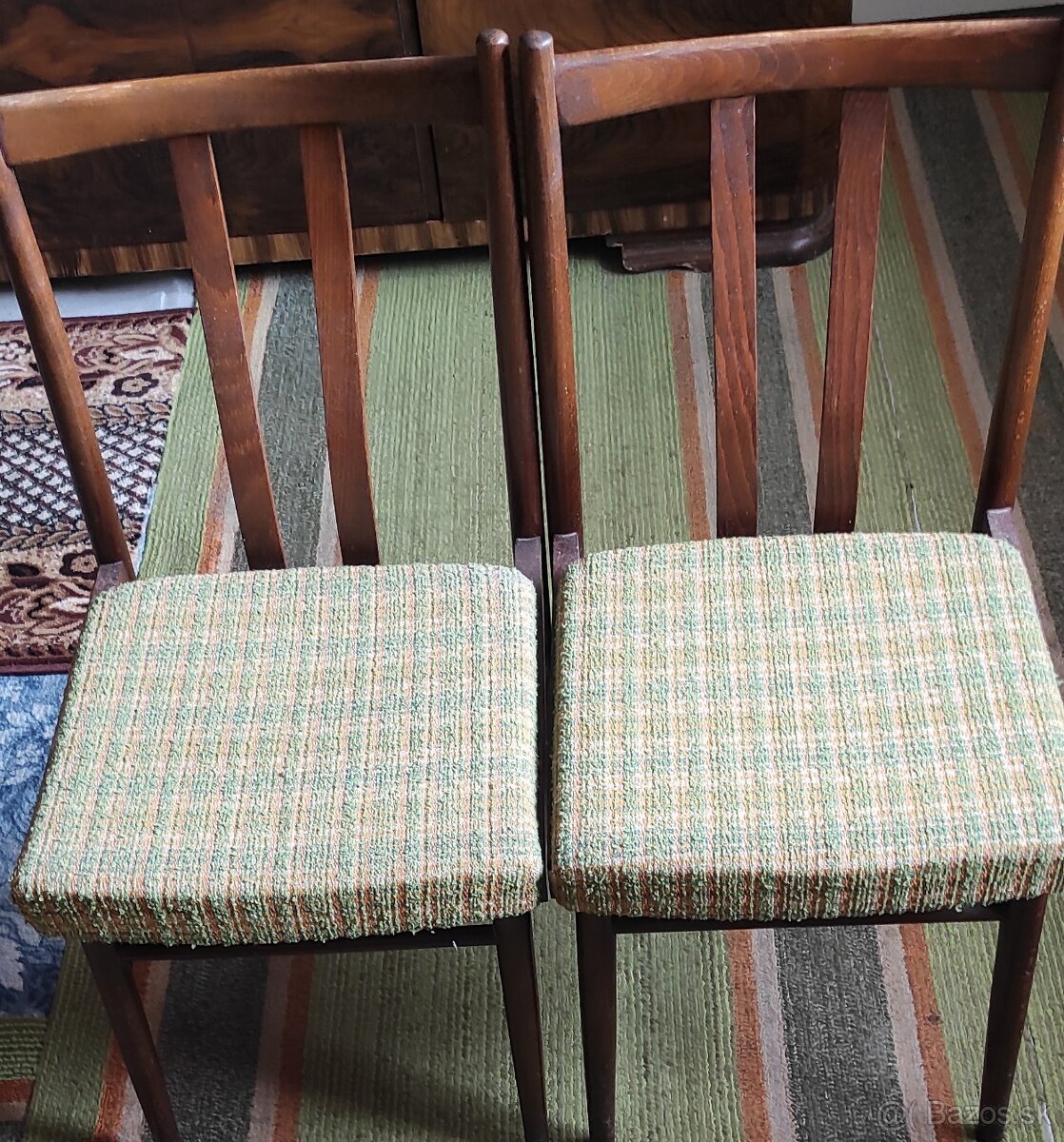 Starodávny masívny nábytok - 9