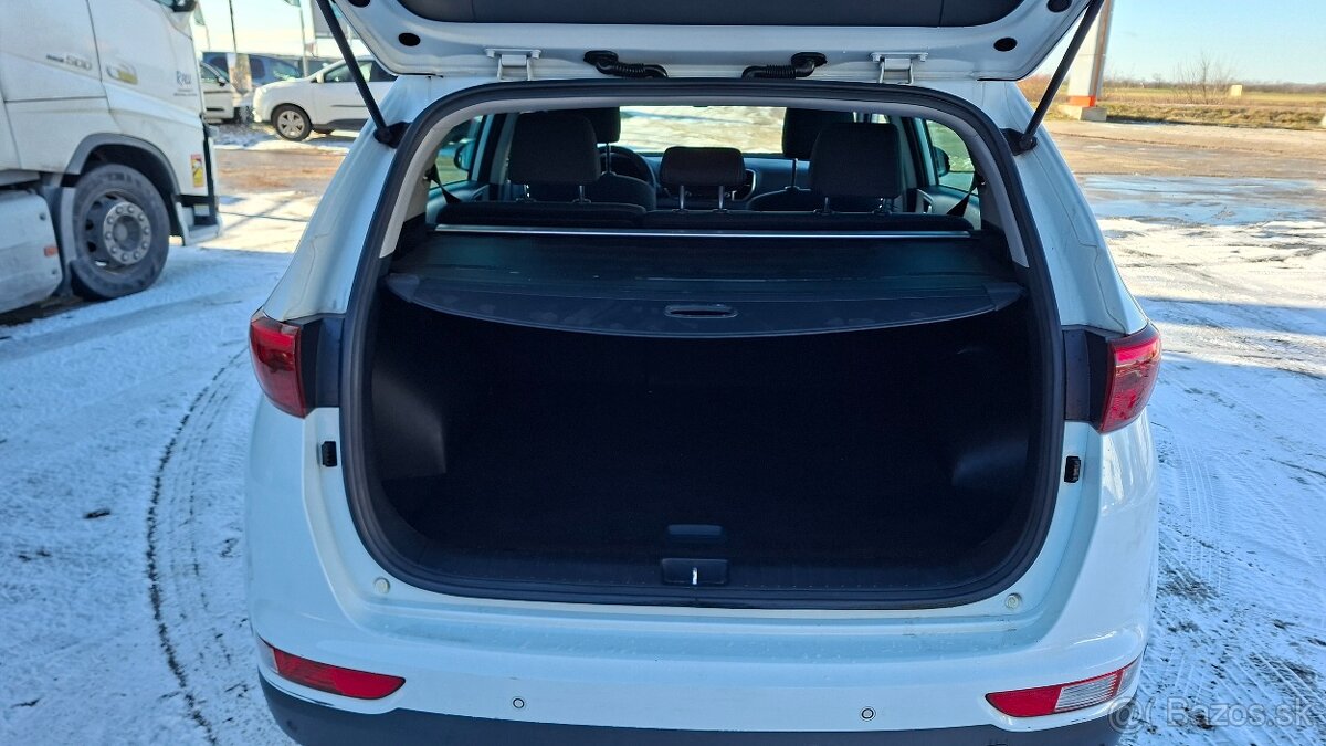 KIA SPORTAGE 1.6 GDI.2WD - 9