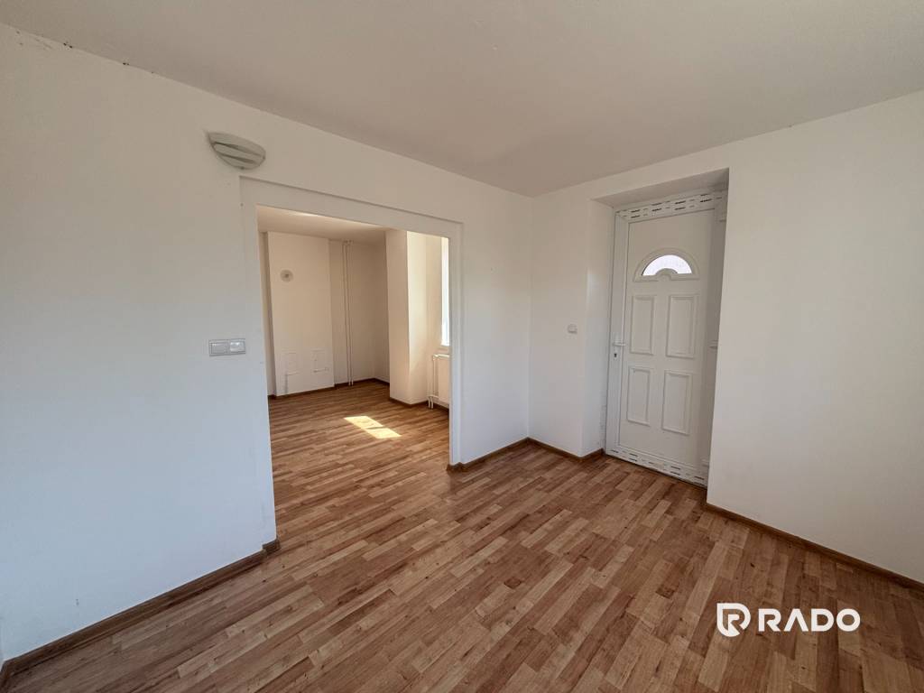 RADO | 6-izbový rodinný dom s pozemkom 2218m2 | Horňany - 9