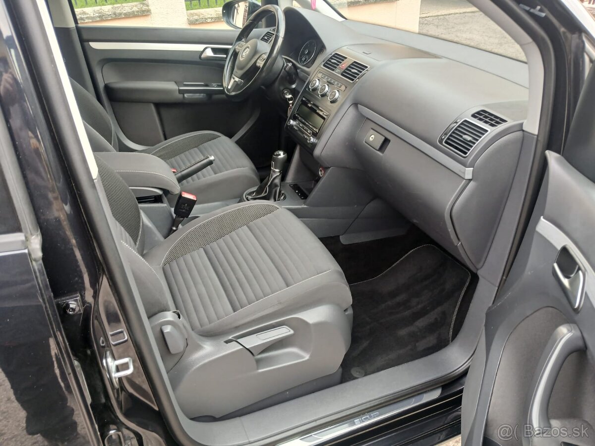 VW TOURAN 2.0TDi 103kw r. 2014 - 9