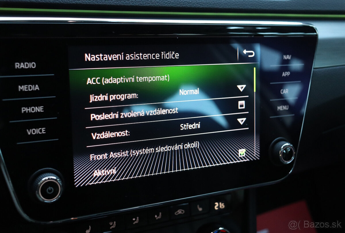 Superb Combi 1.5 TSI/Benzín Style DSG7 - 9