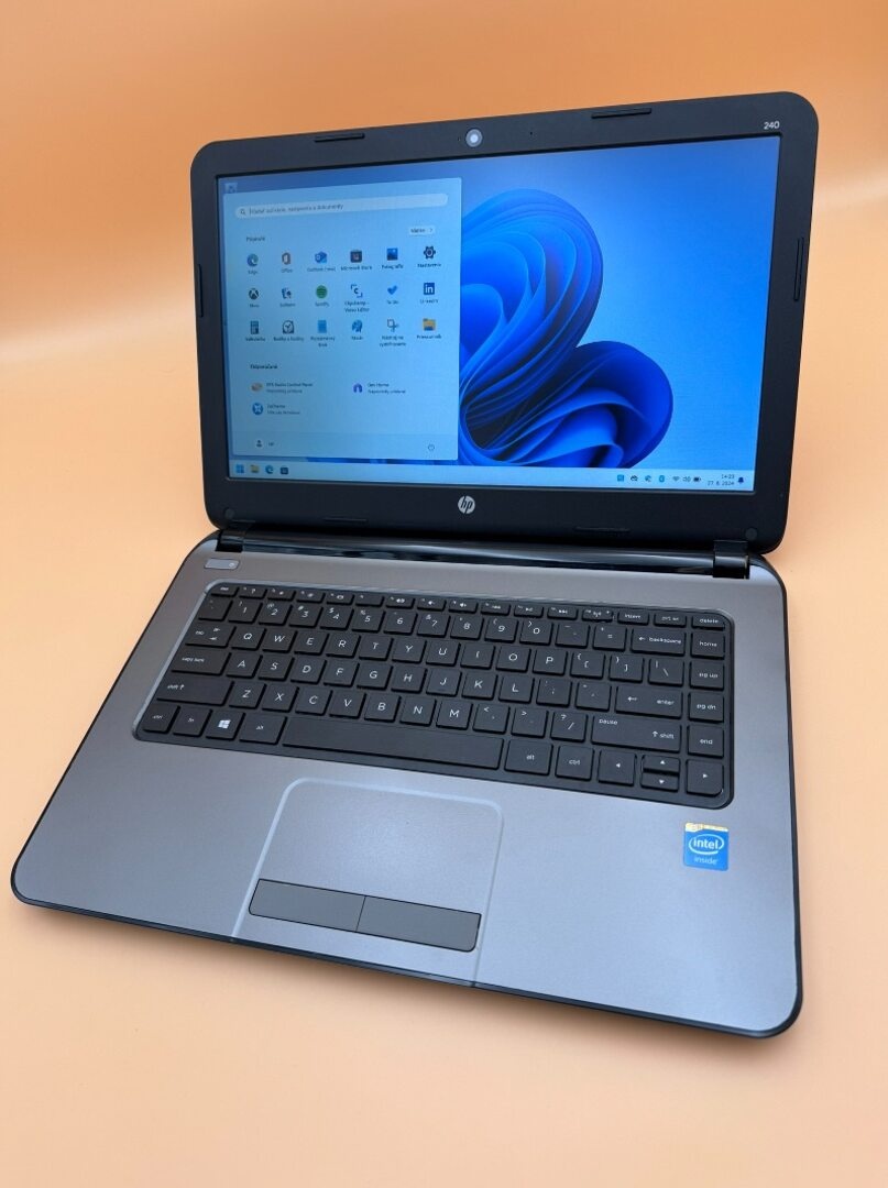 Notebook 14" HP.Intel Celeron 2x2,16GHz.8gb ram.120g SSD - 9