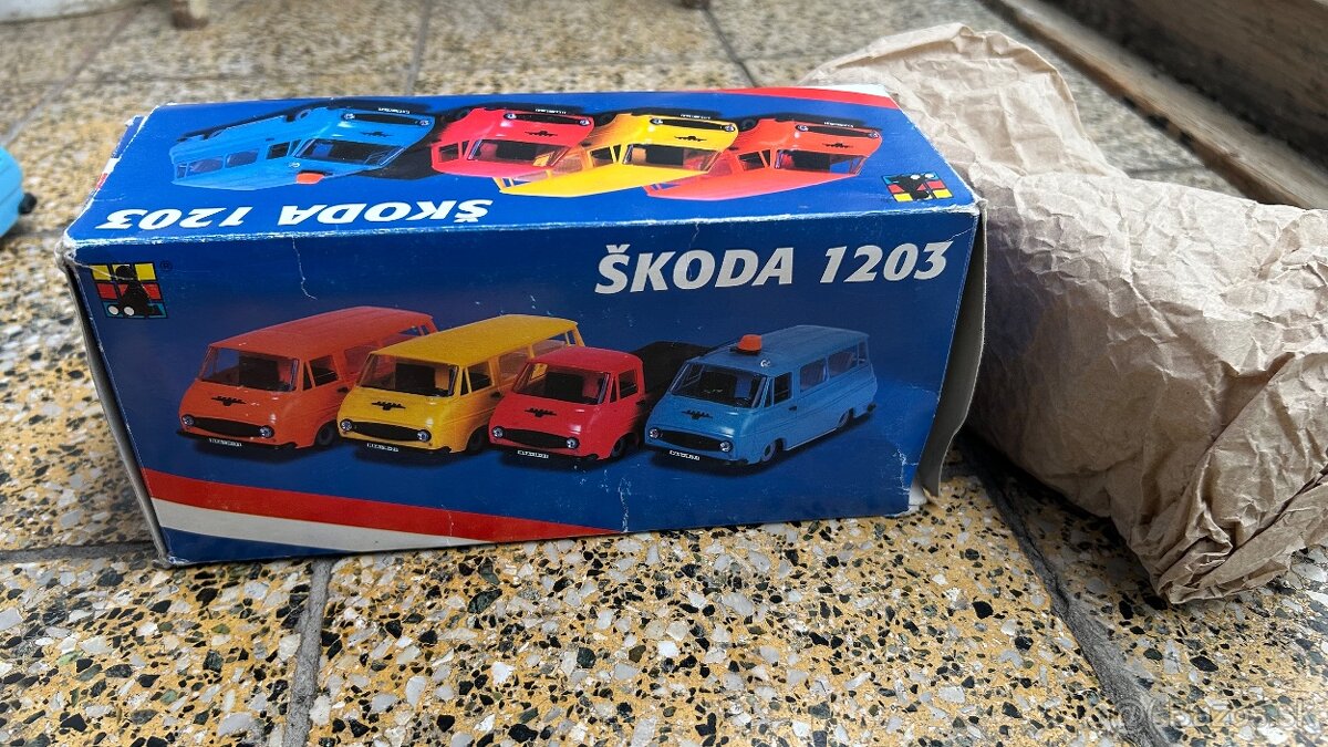 Škoda 1203 SPOJE KDN stará hračka - 9