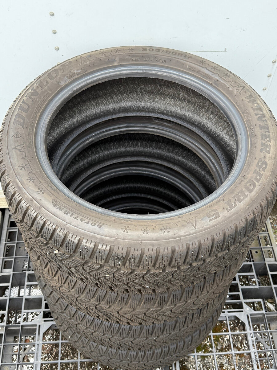PREDÁM 4 kusy zimné pneumatiky DUNLOP 205/55 R17 95V - 9