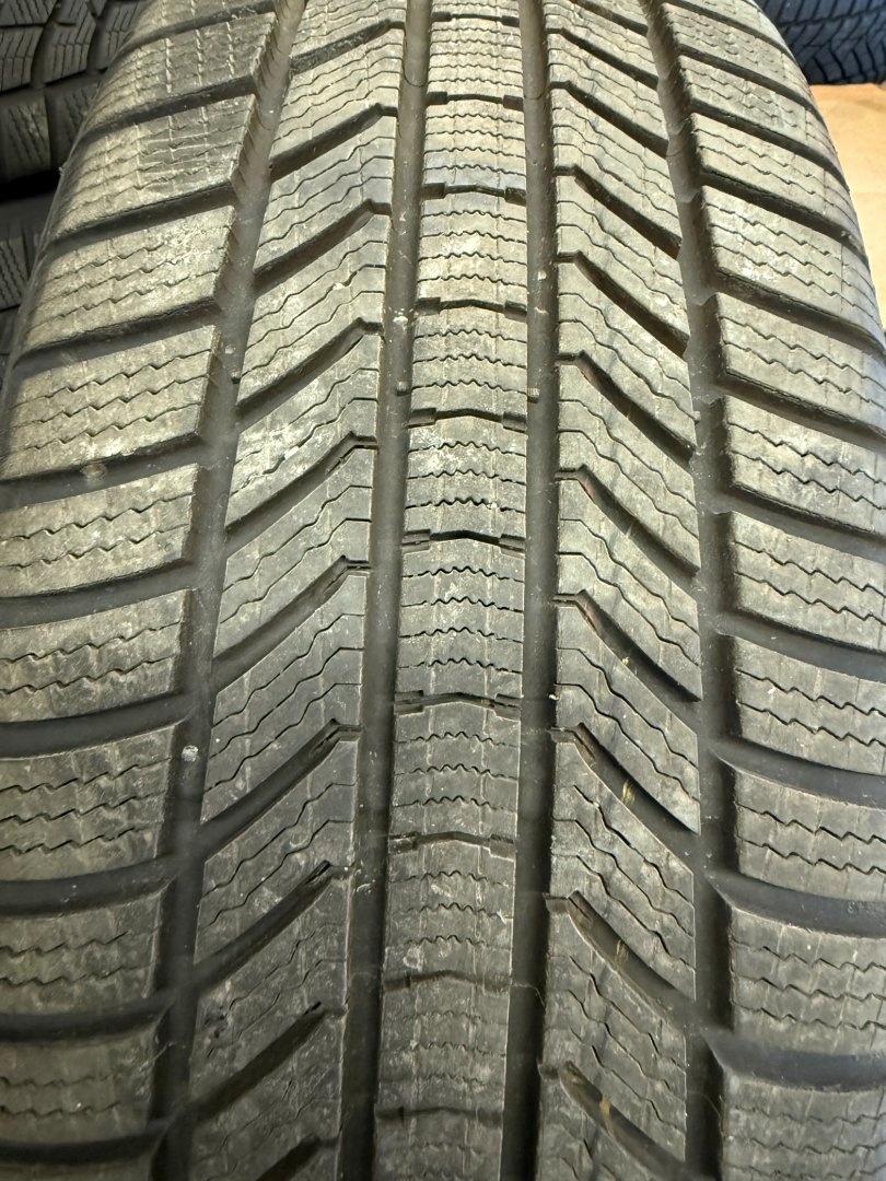 R20 ZIMNÍ ALU KOLA XC40 RECHARGE,C40,EC40, EX40 - 9