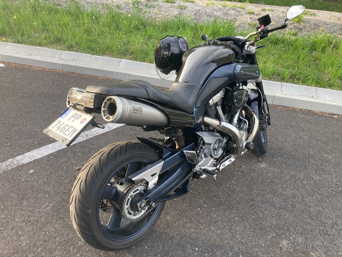 Yamaha MT 01 - 9