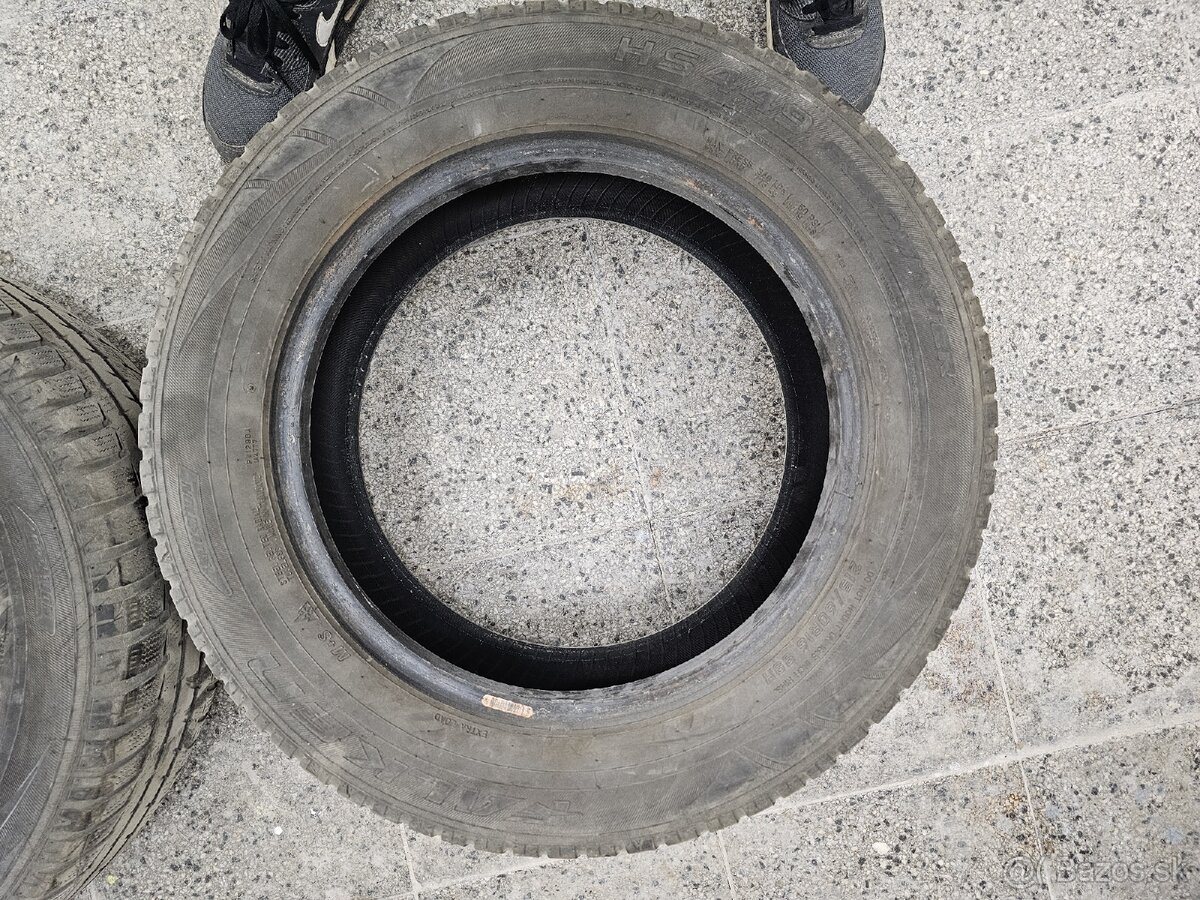 Goodyear Ultragrip Performance 215/60 r16 99h - 9