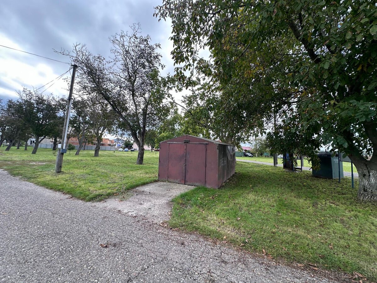 Plechová Garáž - 9